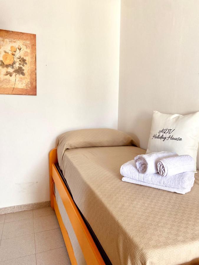 Adv Holiday House - Casa Vacanze ซานกาตัลโด ภายนอก รูปภาพ
