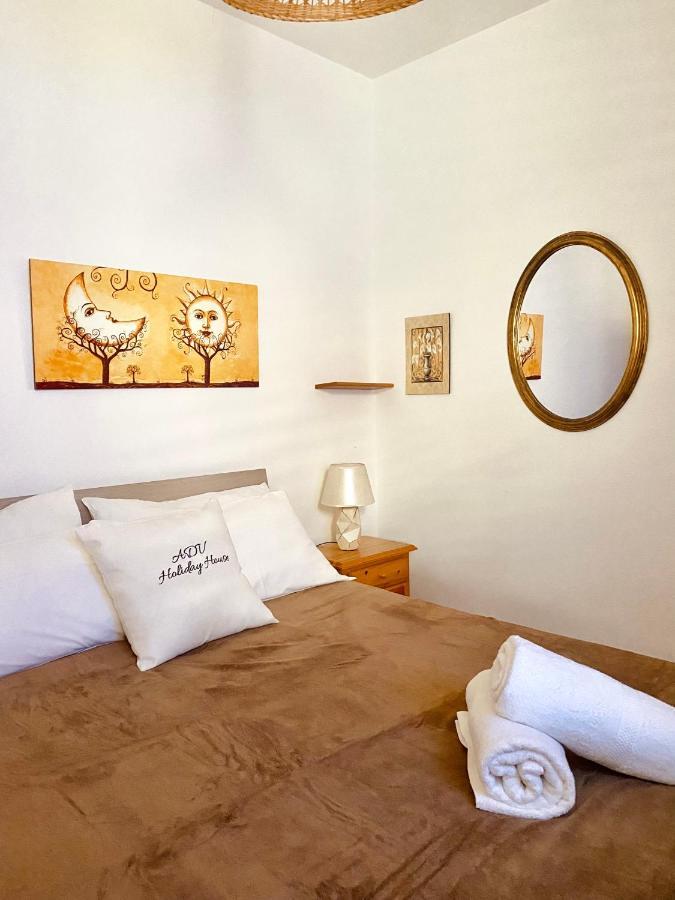 Adv Holiday House - Casa Vacanze ซานกาตัลโด ภายนอก รูปภาพ
